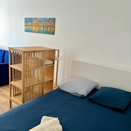 Studio 2 Etoiles A Menton Pour 4 Personnes Exterior foto
